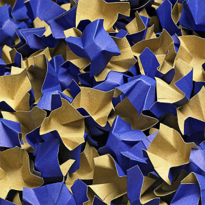 DECOFILL dekorative Papier-Verpackungschips Polsterchips, blau, 400 Liter